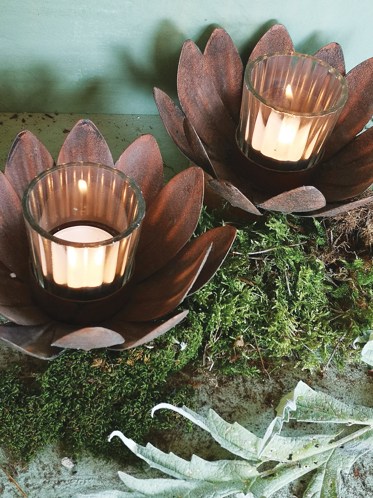 Rust Lotus Tealight Holder